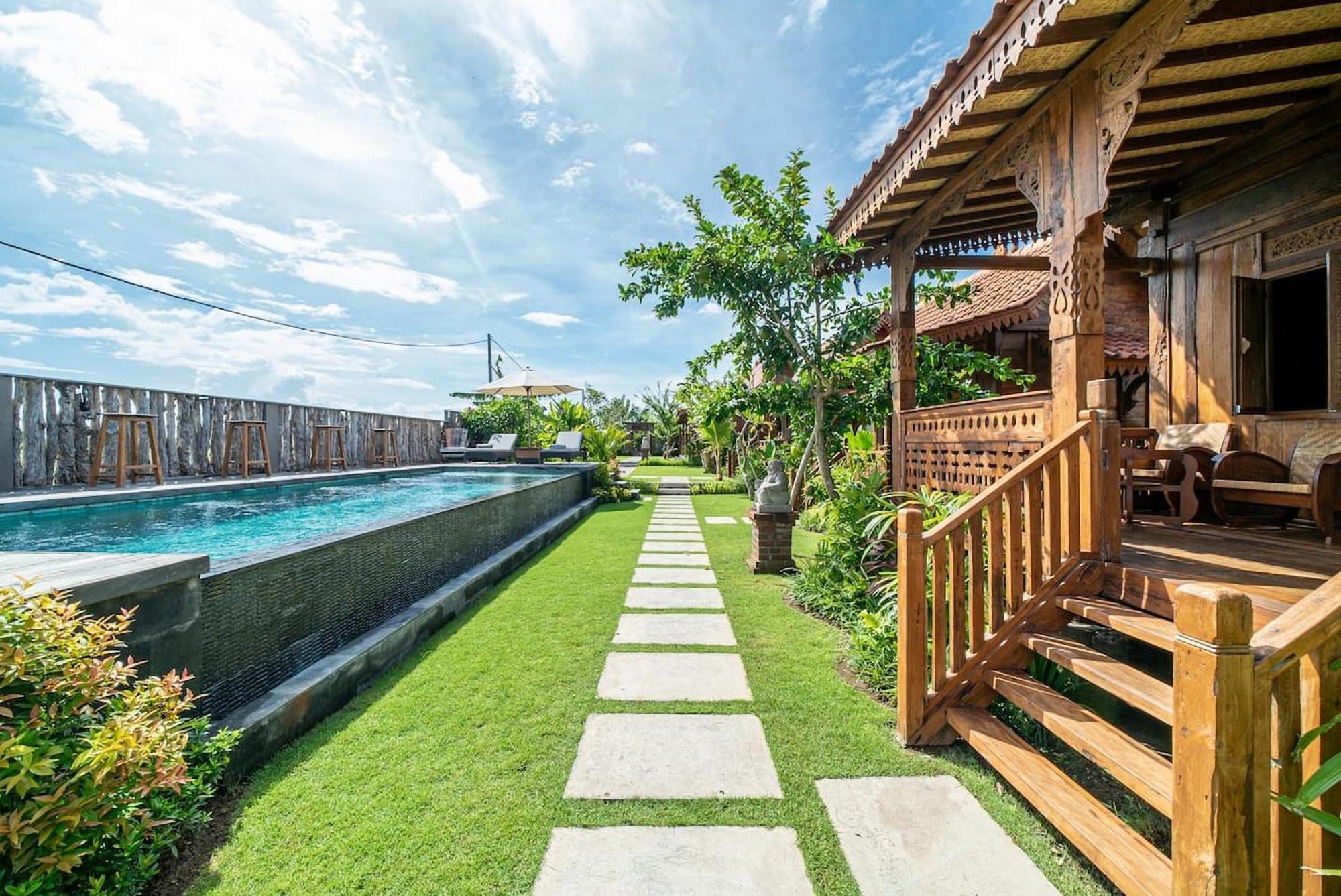 Lima Beach Inn Munggu Buitenkant foto